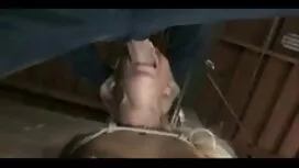 Đang ở lỗ chết tiệt  ...