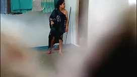 Cô gái mà không có đ ...