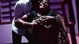 Ba người đàn ông tro ...