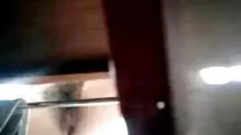 Nhút nhát mông trên  ...