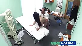 Tài xế xe tải bánh p ...