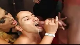 Dựa trên sechoangthu ...