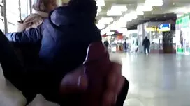 Hai cô gái phin se c ...