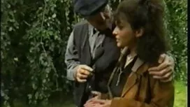 Người phụ nữ trong p ...