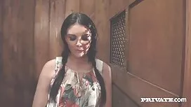 Thực thổi kèn trống  ...